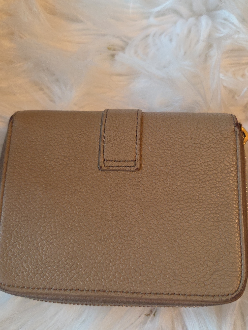 Saint Laurent Beige Leather Compact Wallet with Gold YSL Logo - Picture 9 of 10